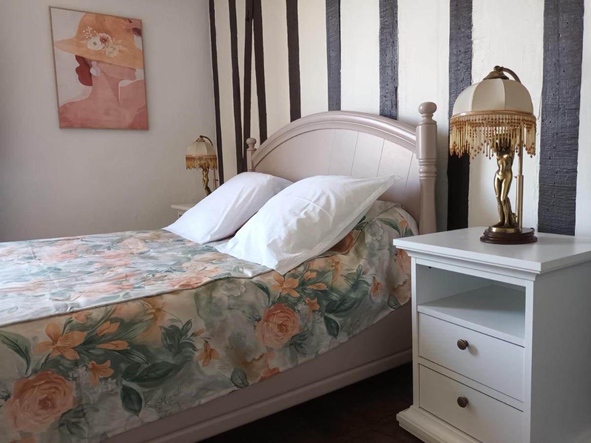 Chambres D'Hotes Le Veilleur De Noblat Saint-Leonard-de-Noblat Luaran gambar